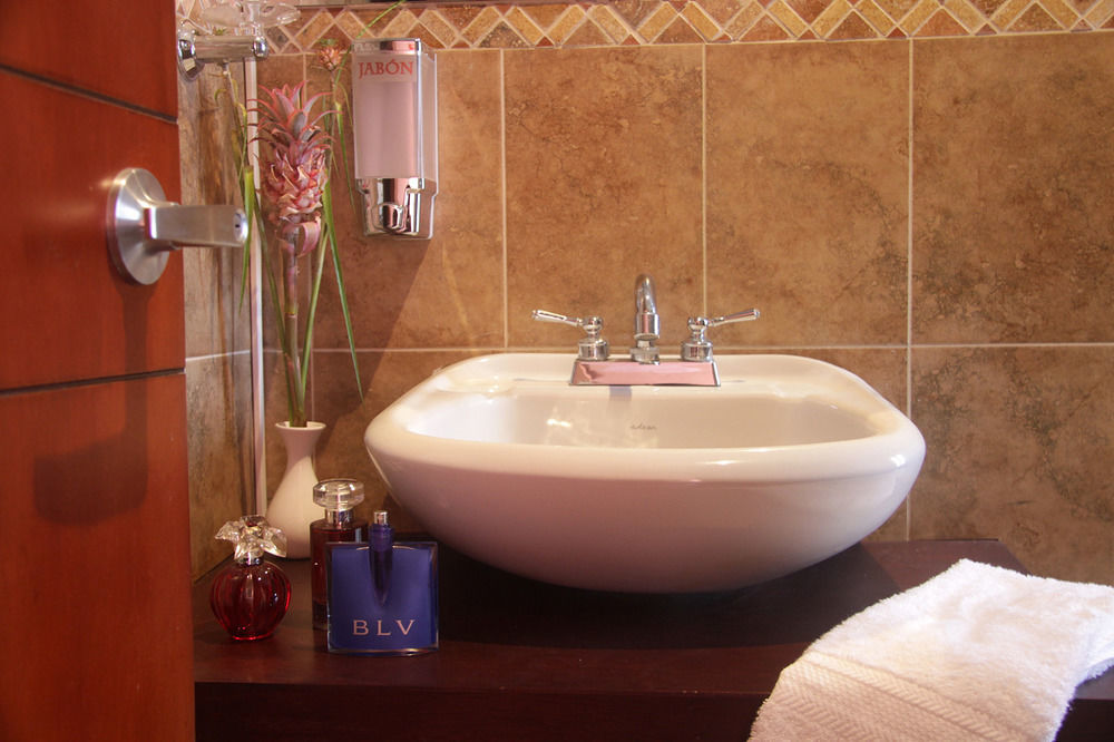 6 Suites Hotel Богота Экстерьер фото