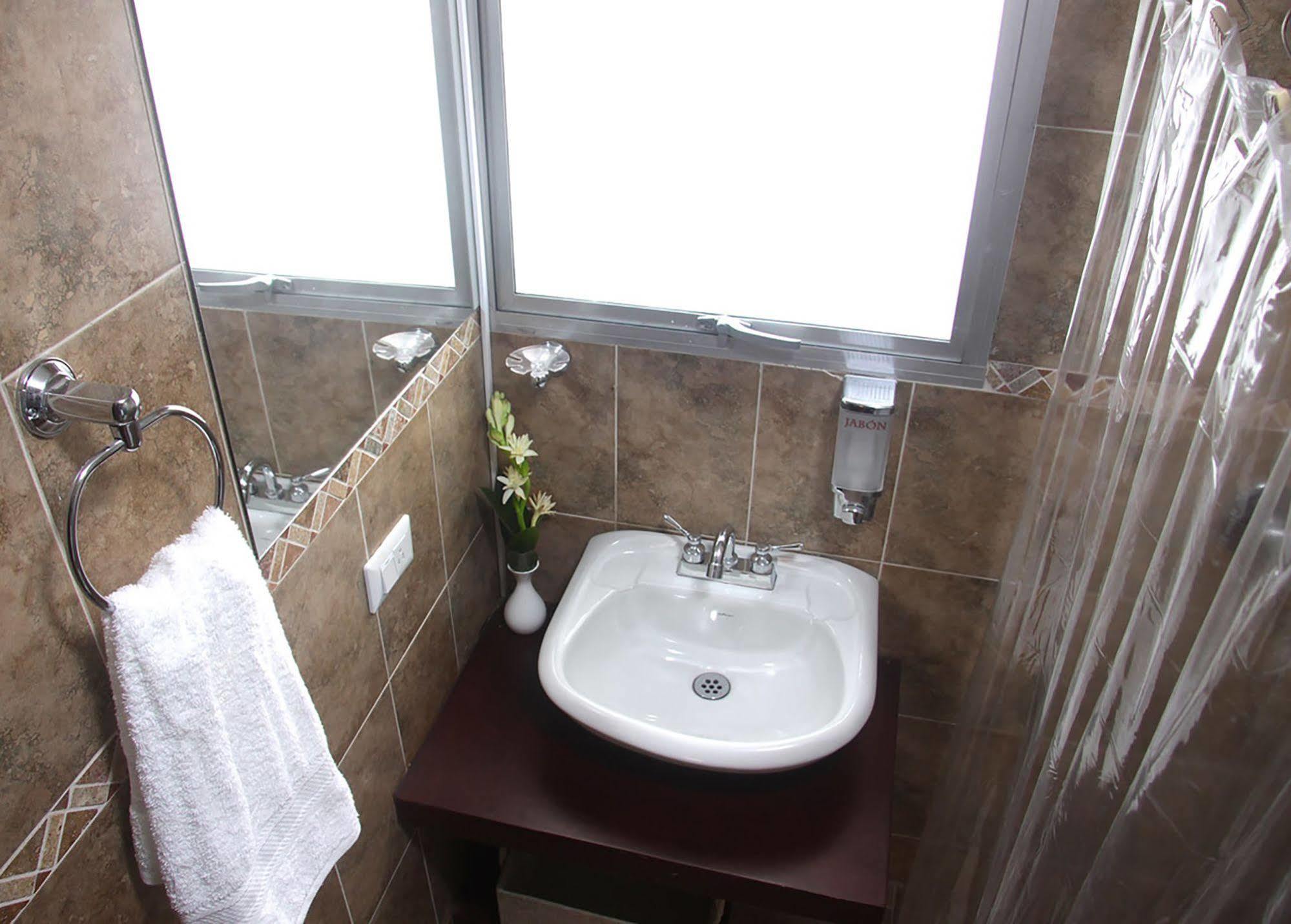 6 Suites Hotel Богота Экстерьер фото